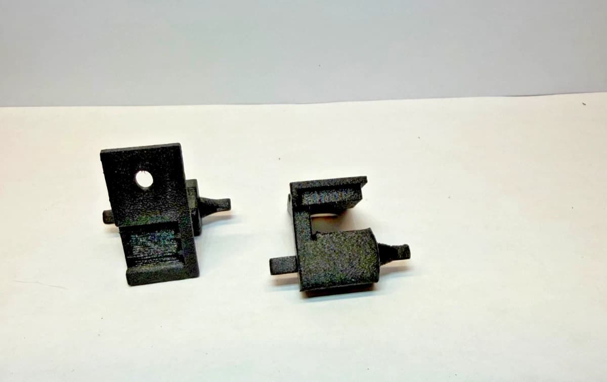 Mounting side of the NRP-FH-005 reinforced hinge pair
