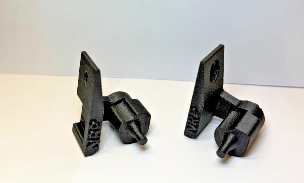 Reinforced body and base profile of the NRP-FH-011 hinge pair
